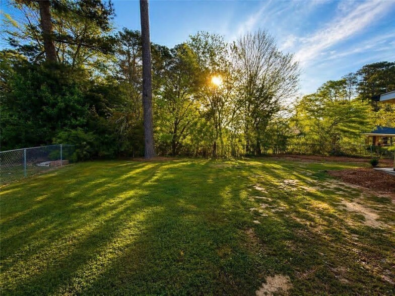 More Photos Of 3680 Bells Ferry Rd NW, Kennesaw Specialty For Sale