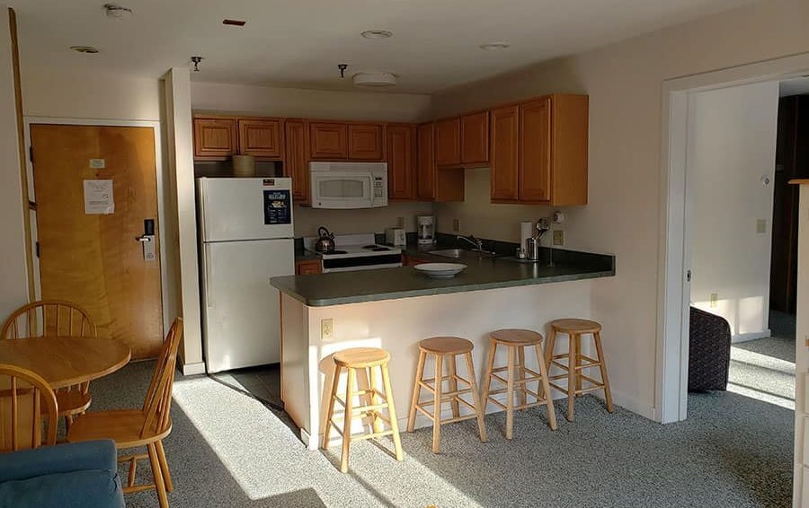 More Photos Of 78 Weathervane Dr, Killington Hotel For Sale