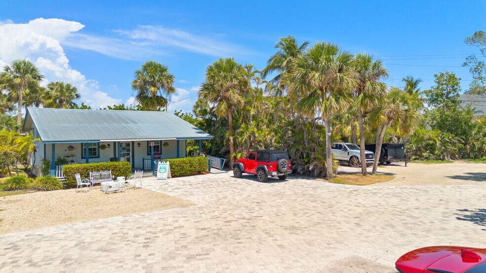 More Photos Of , Sanibel General Retail For Sale