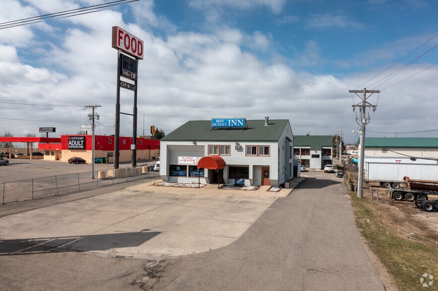 More Photos Of 1180 W Frontage Rd, Owatonna Hotel For Sale