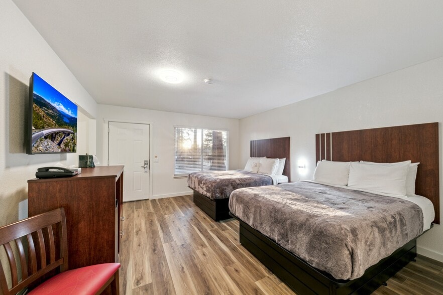More Photos Of 4130 Manzanita Ave, South Lake Tahoe Hotel For Sale