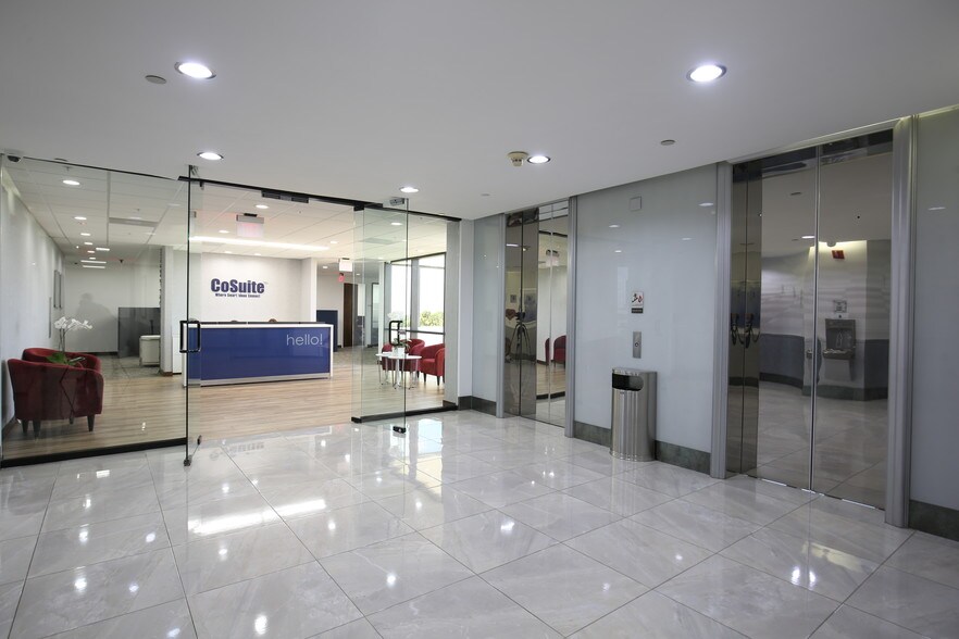 More Photos Of 1900 Glades Rd, Boca Raton Coworking Space