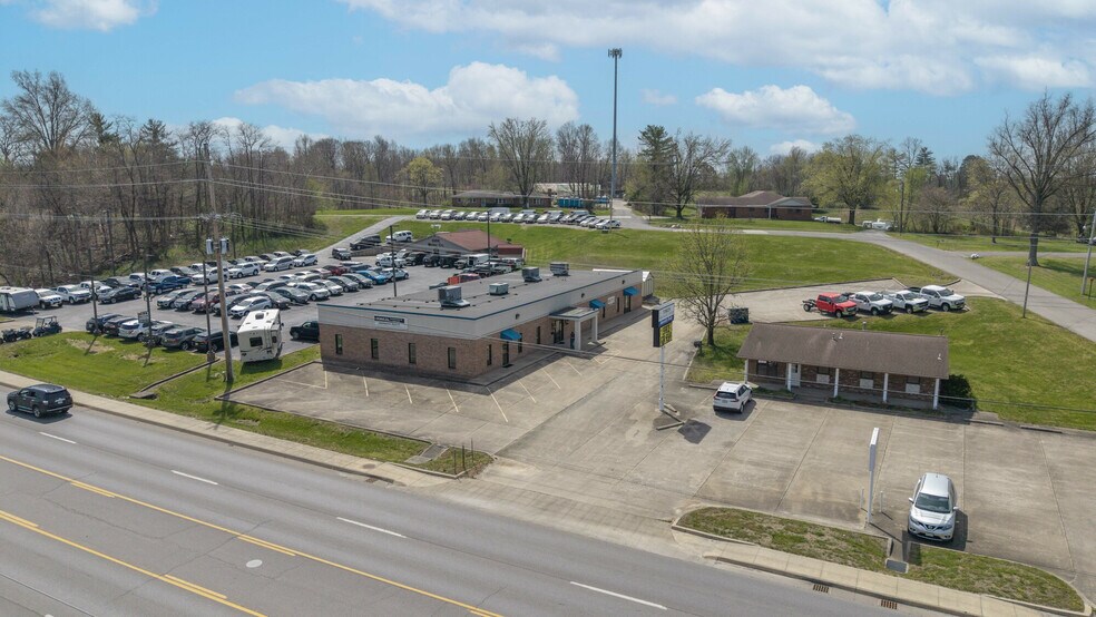 More Photos Of 2737 E Jackson Blvd, Jackson Medical For Lease