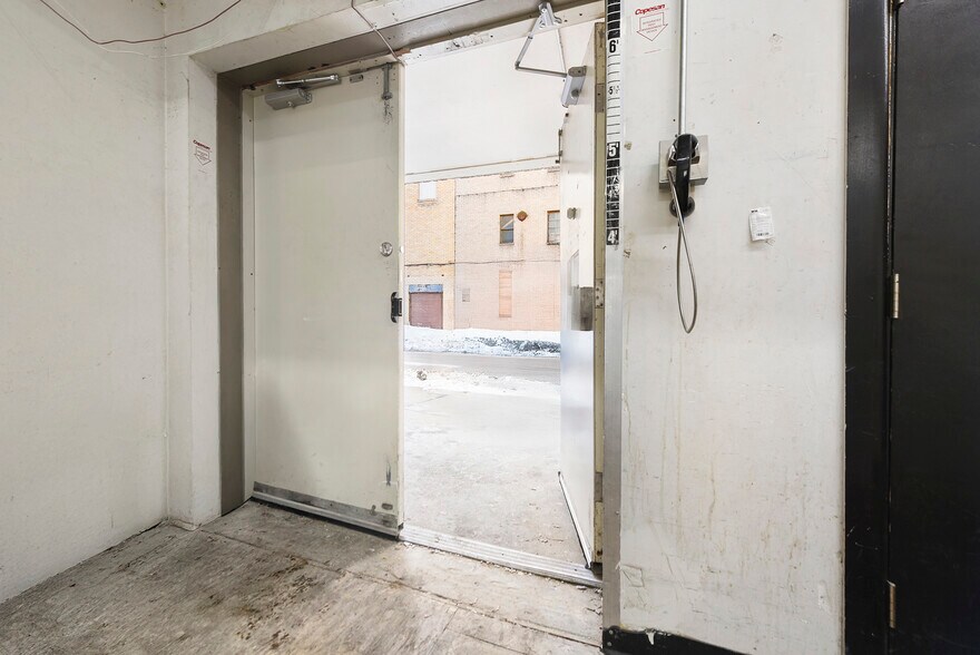 More Photos Of 6026 Broad St, Pittsburgh Office For Lease