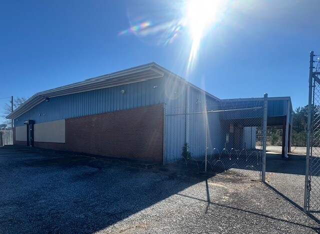 More Photos Of 1041 Highway 280/431 Byp, Phenix City Light Distribution For Lease