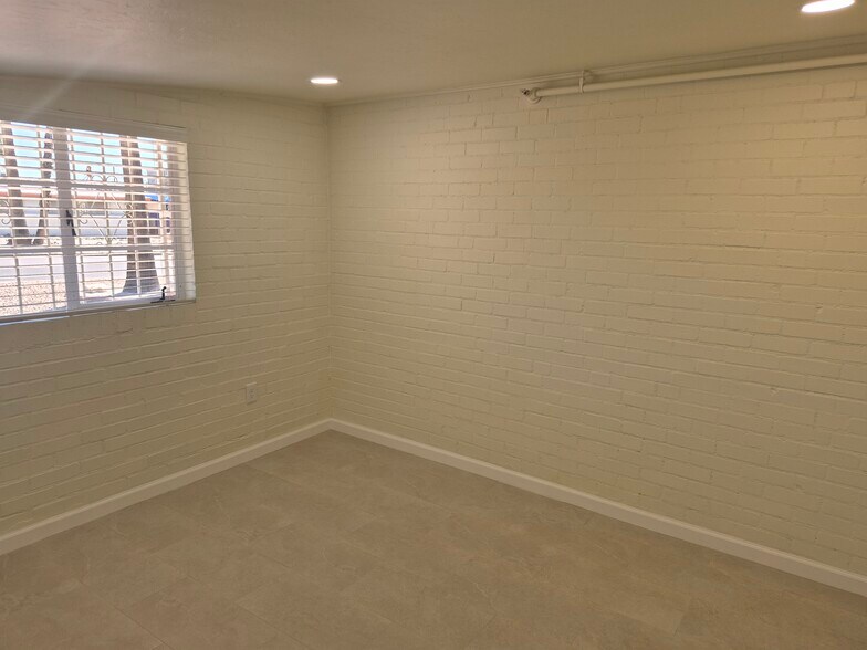 More Photos Of 5453 E 4th St, Tucson Assisted Living For Sale