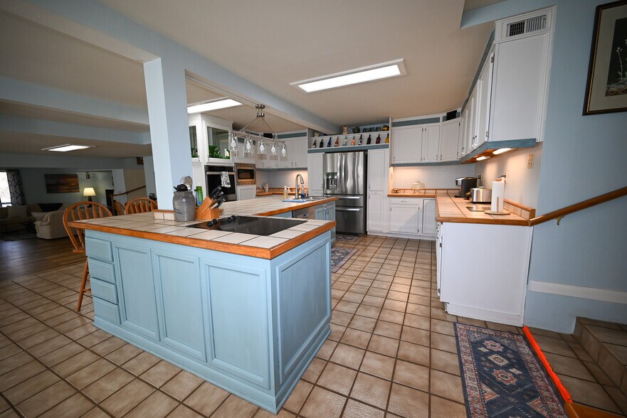 More Photos Of 2759 County Road 411, Berryville Hotel For Sale