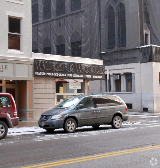 More Photos Of 626 Smithfield St, Pittsburgh Storefront For Lease