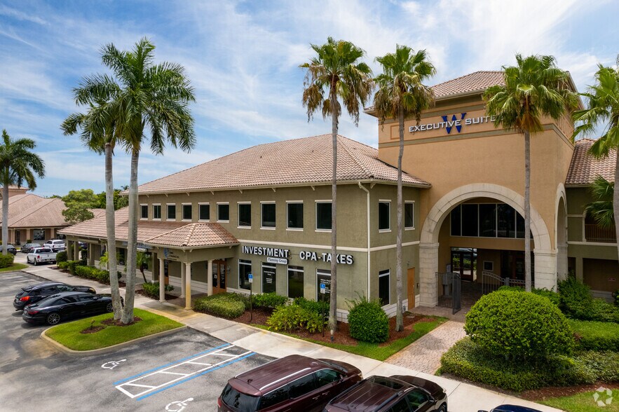 More Photos Of 700-760 SE Indian St, Stuart Office For Lease