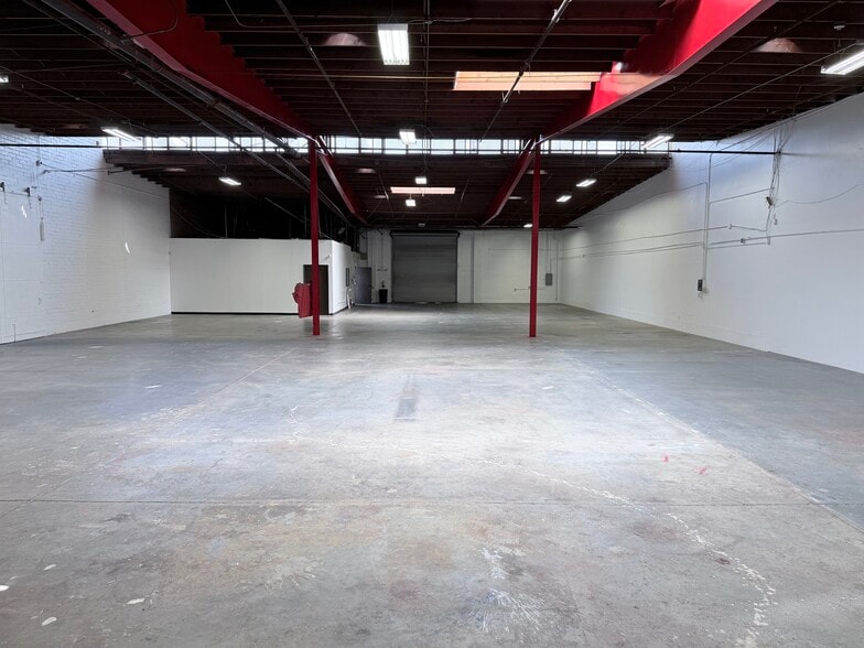 Primary Photo Of 16221 S Maple Ave, Gardena Industrial For Lease