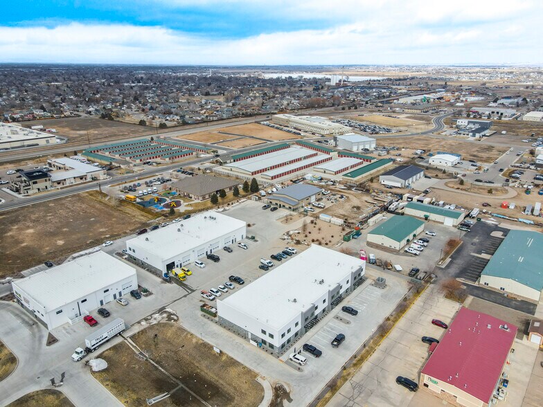 More Photos Of 9235 Eastman Park Dr, Windsor Light Manufacturing For Lease