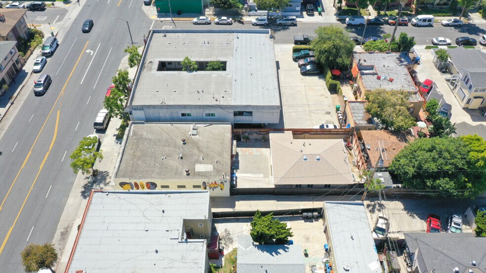 More Photos Of 2117-2119 E 7th St, Long Beach Storefront Retail Residential For Sale