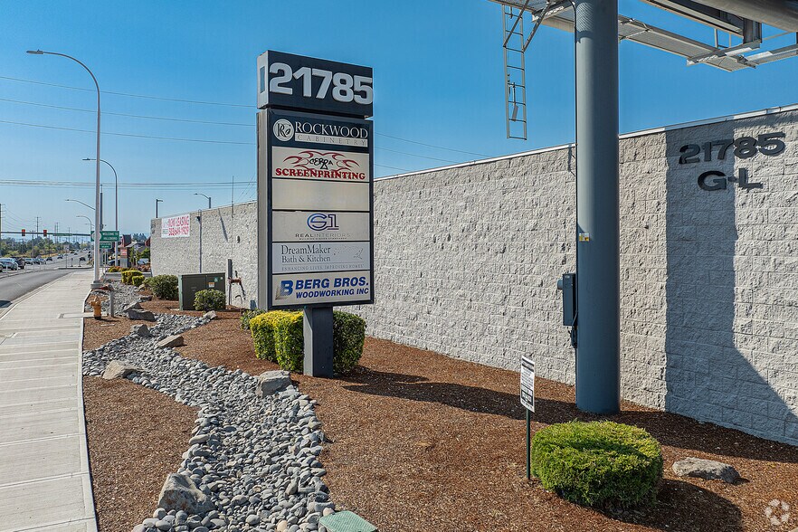 More Photos Of 21785 SW Tualatin Valley Hwy, Hillsboro Warehouse For Lease