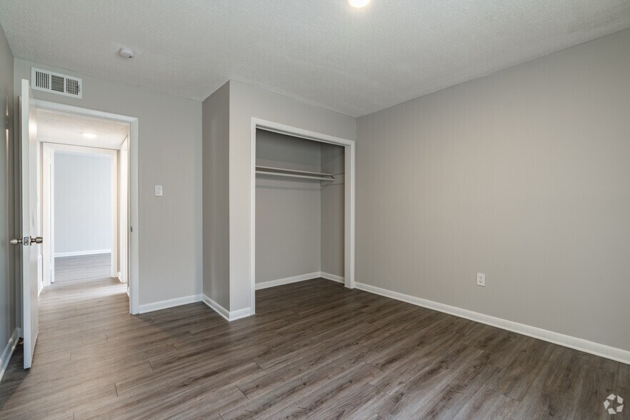 More Photos Of 5201 Geyer Springs Rd, Little Rock Apartments For Sale