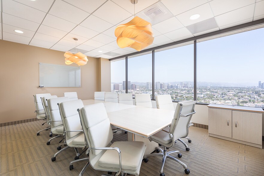 More Photos Of 11111 Santa Monica Blvd, Los Angeles Office For Lease