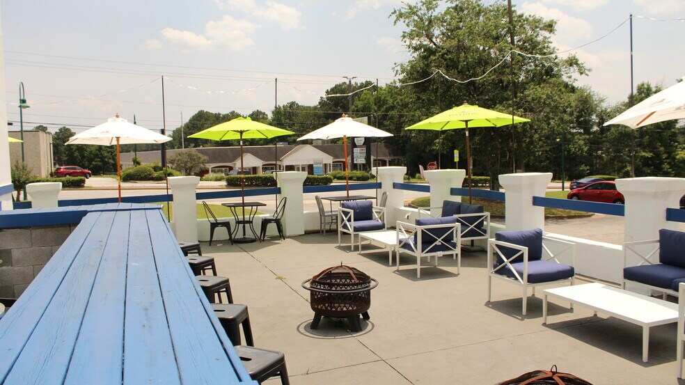 More Photos Of 1140 Mt. Zion Rd, Morrow Restaurant For Sale