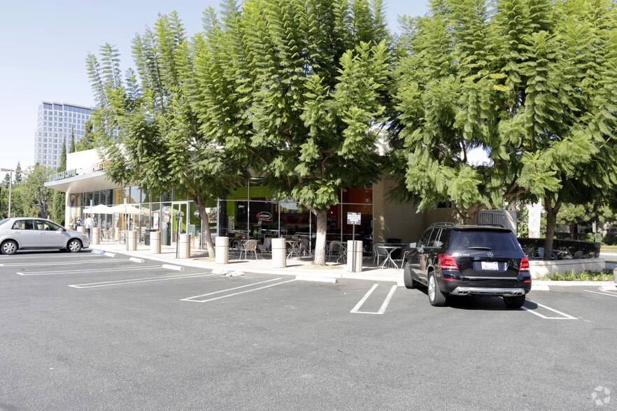 More Photos Of 545 Anton Blvd, Costa Mesa Freestanding For Lease