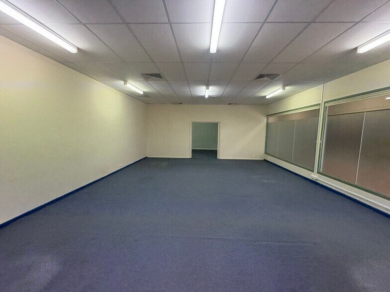 More Photos Of 158 Auburn St, Goulburn Office For Lease