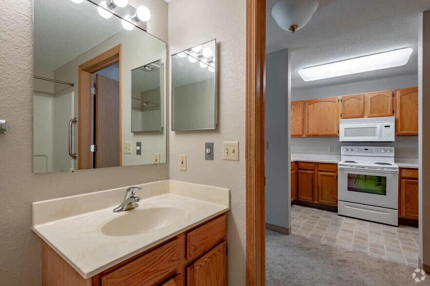 More Photos Of 234 W Main St, Waukesha Apartments For Lease