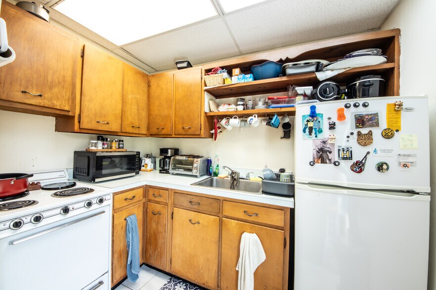 More Photos Of 571 Southside Dr, Oneonta Apartments For Sale