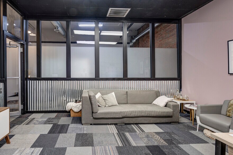 More Photos Of 227 Main St, Kingsport Storefront Retail Residential For Sale