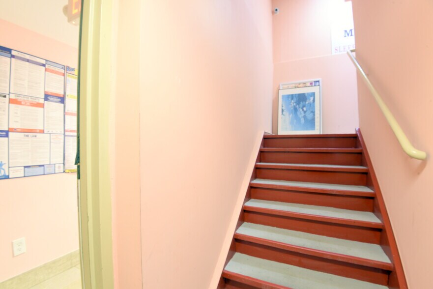 More Photos Of 3703 92nd St, Jackson Heights Storefront Retail Office For Lease