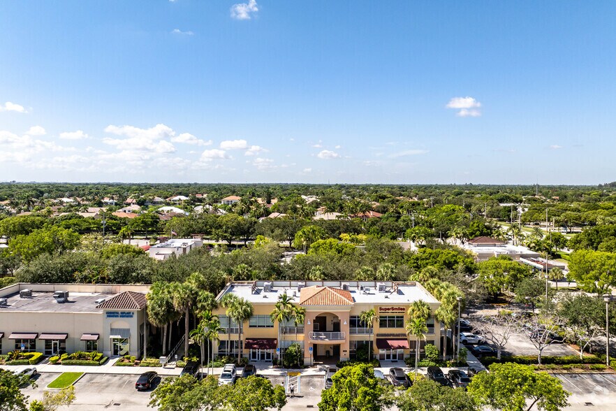 More Photos Of 10189 Cleary Blvd, Plantation Medical For Lease