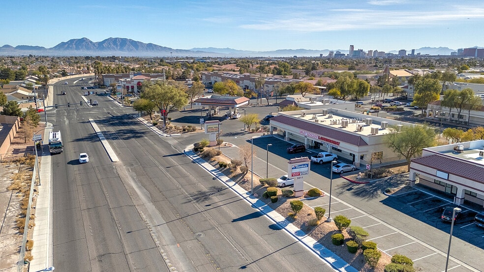 More Photos Of 2991 W Lake Mead Blvd, North Las Vegas General Retail For Sale