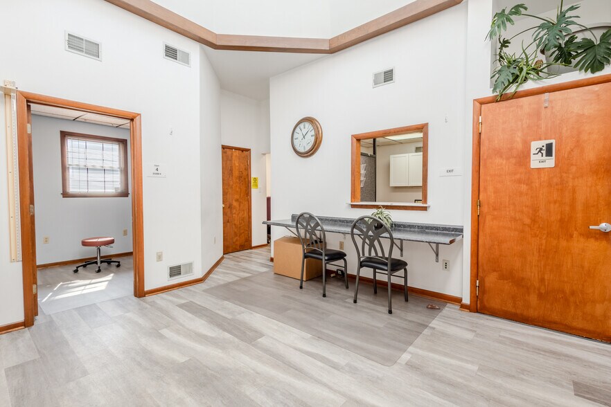 More Photos Of 310 Mulberry St, Scottdale Medical For Lease