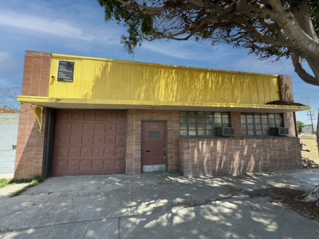 Primary Photo Of 1117 E Redondo Blvd, Inglewood Storefront For Sale