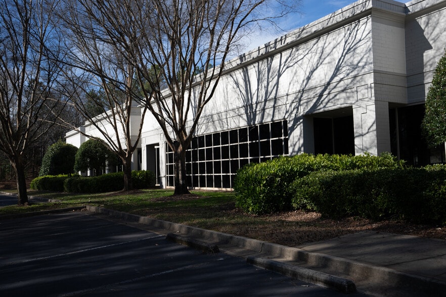 More Photos Of 13000 Deerfield Pky, Alpharetta Unknown For Lease