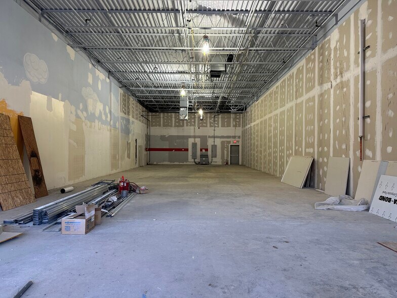 More Photos Of 1019 Central Park Ave, Scarsdale General Retail For Sale