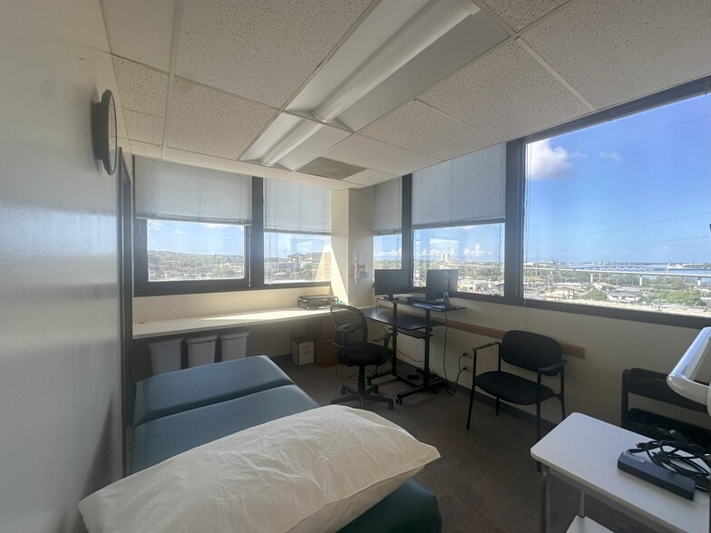 More Photos Of 99-128 Aiea Heights Dr, Aiea Medical For Sale