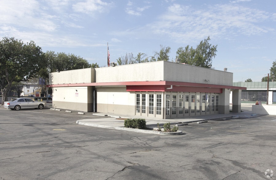 More Photos Of 6202 Laurel Canyon Blvd, North Hollywood Fast Food For Lease