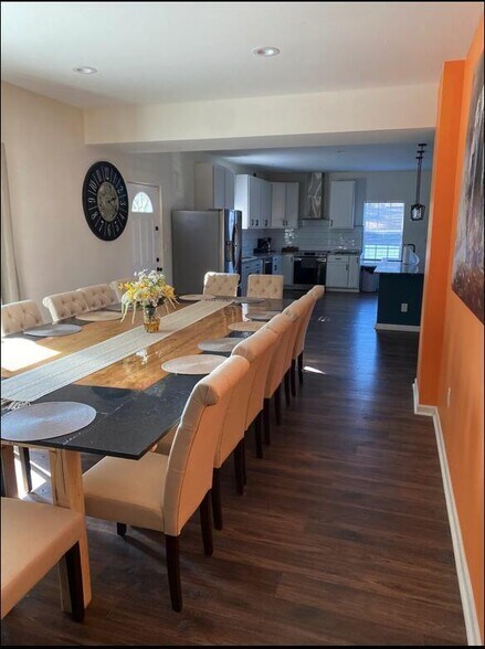 More Photos Of 4677 E Livingston Ave, Columbus Specialty For Sale