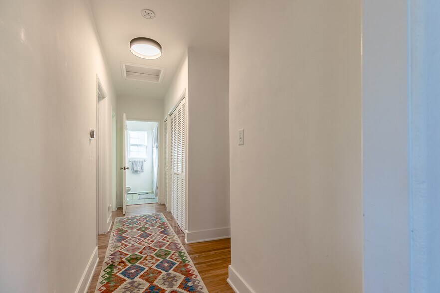 More Photos Of 1980 Chatsworth Blvd, San Diego Apartments For Sale