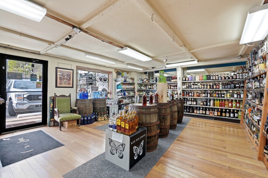 More Photos Of , Eureka Springs Unknown For Sale