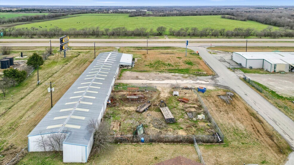 More Photos Of 18987 W US Highway 82, Sherman Industrial For Sale