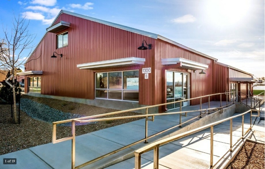 Primary Photo Of 1300 Rufina Cir, Santa Fe Office For Lease