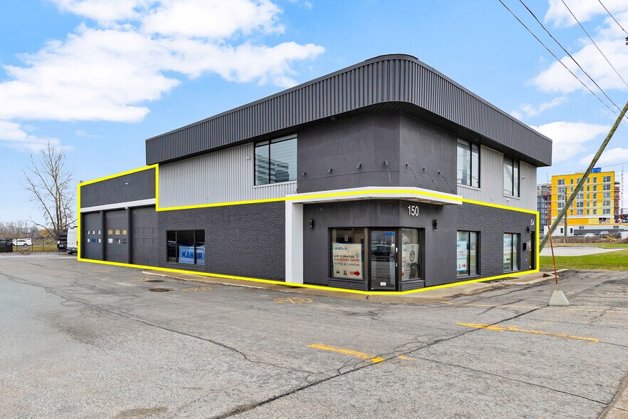 Primary Photo Of 150 Boul Saint-Martin O, Laval Light Distribution For Lease
