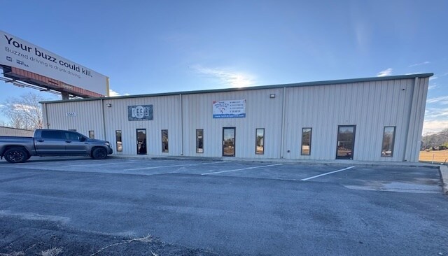 Primary Photo Of 5565 Highway 53, Harvest Warehouse For Lease