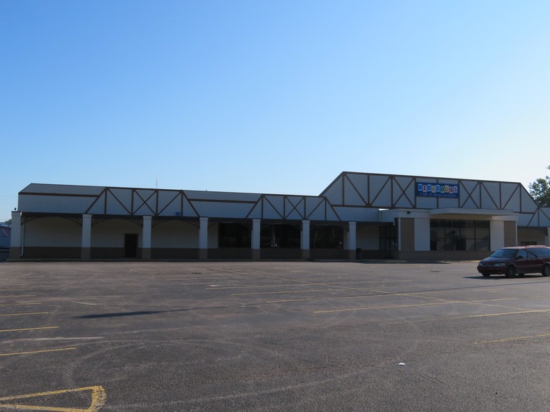 More Photos Of 1412-1418 MacCorkle Ave SW, Charleston Storefront For Lease