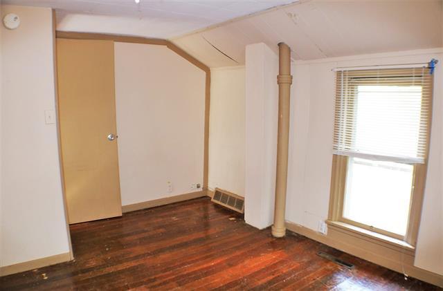 More Photos Of 803 E College St, Iowa City Apartments For Sale