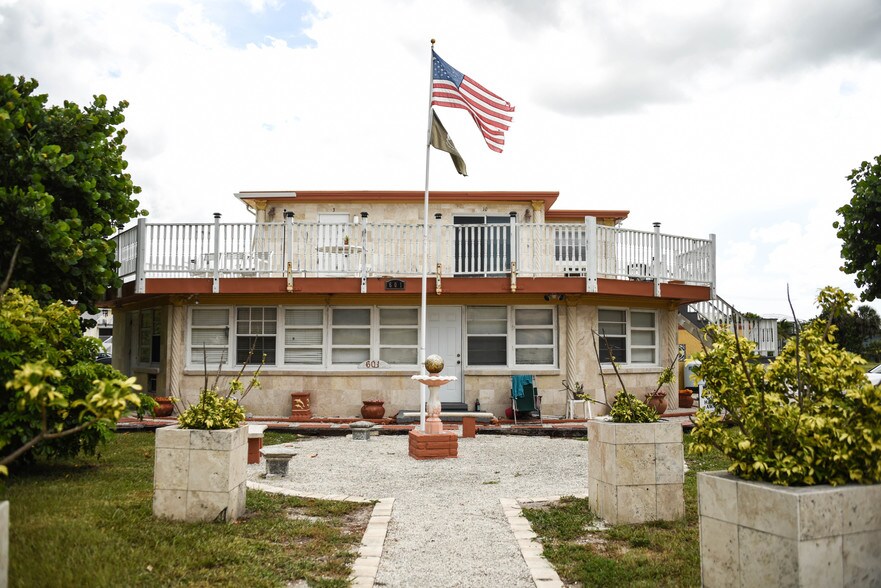 More Photos Of 601 S Ocean Dr, Hutchinson Island Apartments For Sale
