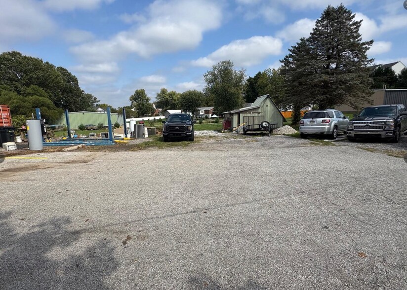 More Photos Of 150 N Constitution Ave, New Freedom Office For Sale