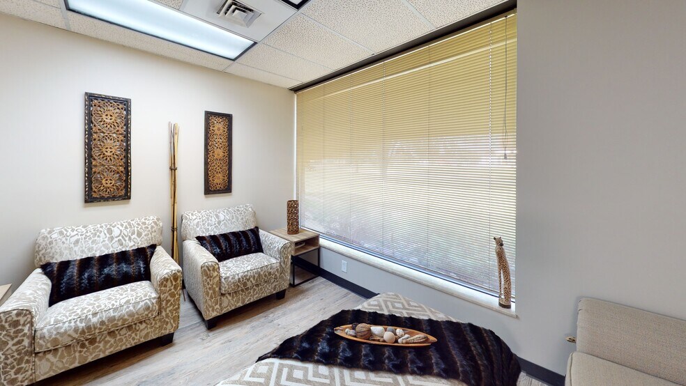 More Photos Of 6258 W Pierson Rd, Flushing Medical For Lease