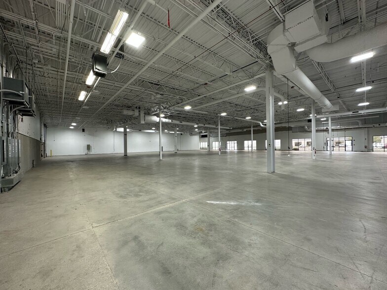 More Photos Of 8816-8840 Beckett Rd, West Chester Warehouse For Lease