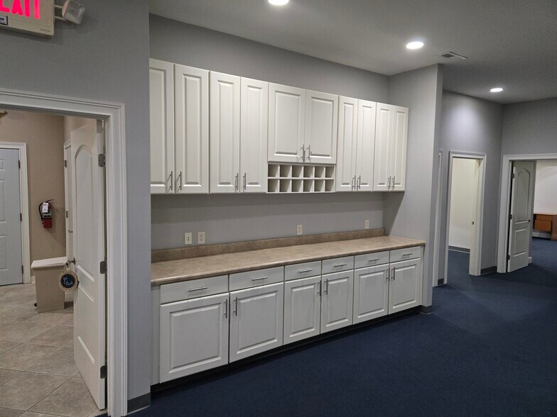 More Photos Of 4837 Rialto Rd, West Chester Loft Creative Space For Lease