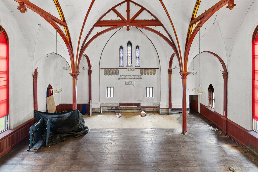 More Photos Of 124-140 W Garfield Ave, Milwaukee Religious Facility For Sale