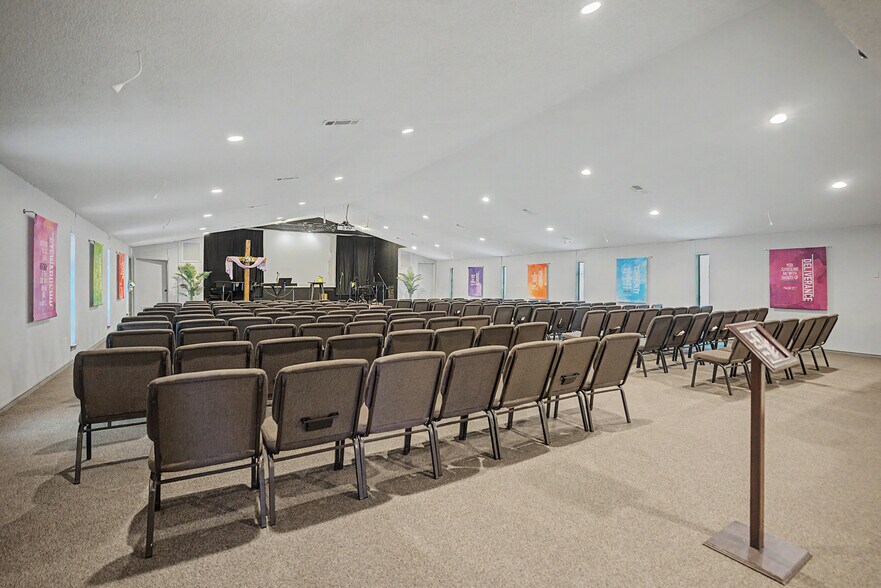More Photos Of 2111 Skyline Dr, Mesquite Religious Facility For Sale